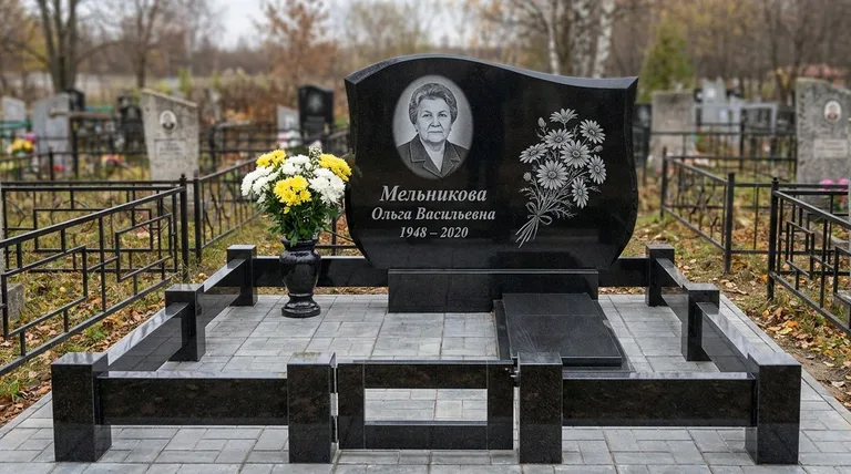 Памятник с гравировкой ромашек — выполненная работа «Мельникова» в Новосибирске