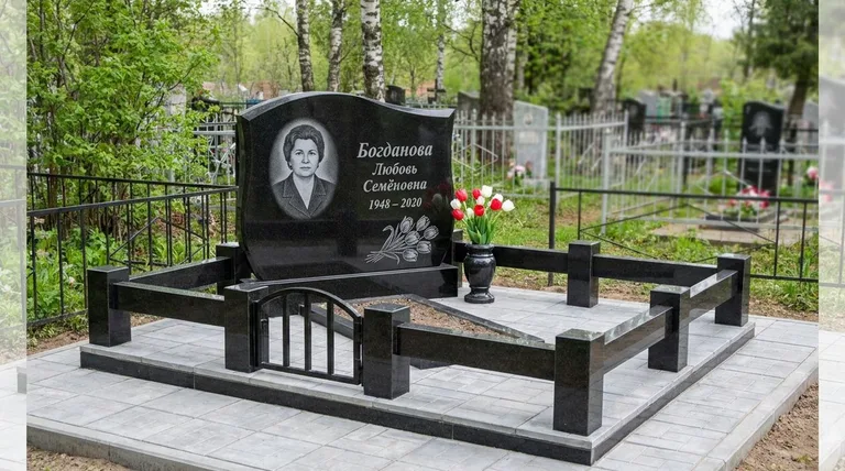 Памятник с гравировкой тюльпанов — выполненная работа «Богданова» в Новосибирске