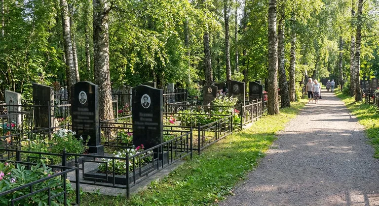Старое городское кладбище в Калининграда