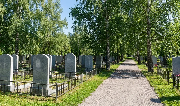 Памятники на Татарском кладбище в Туле