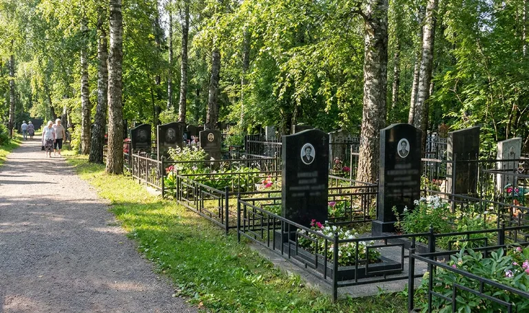 Вилюйское кладбище в Якутска