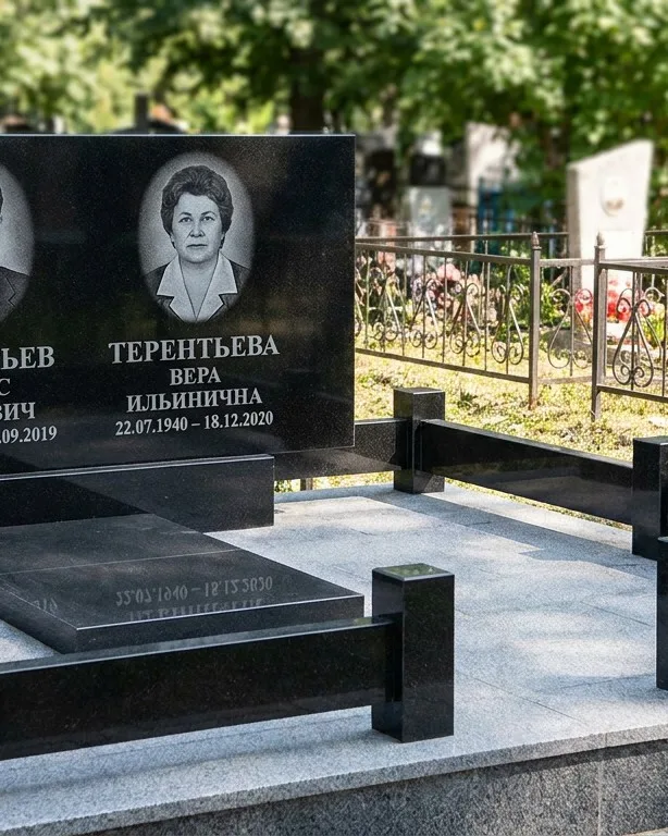 Премиум памятник под ключ с золочёной гравировкой в Новосибирске