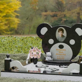 Памятник П242