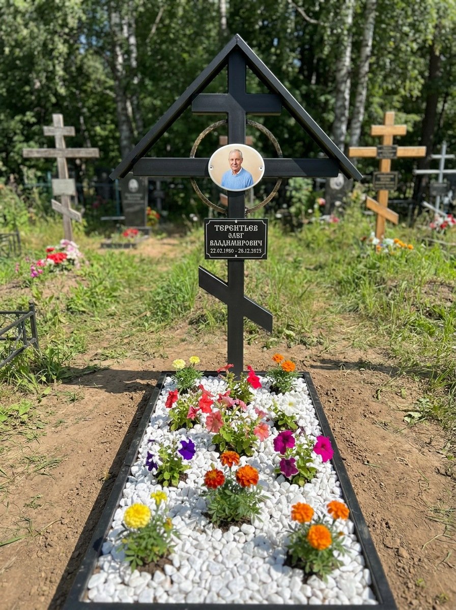 Портрет на памятнике в Новосибирске — Крупный овал на кресте, портрет по грудь